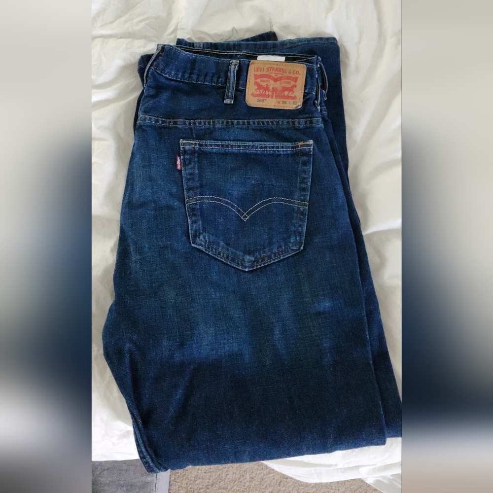 Levy 569 jeans